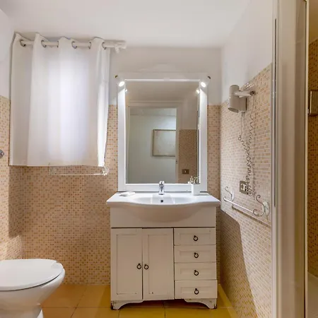 Campo Dei Fiori Elite Luxury For 10 Guests Appartamento *